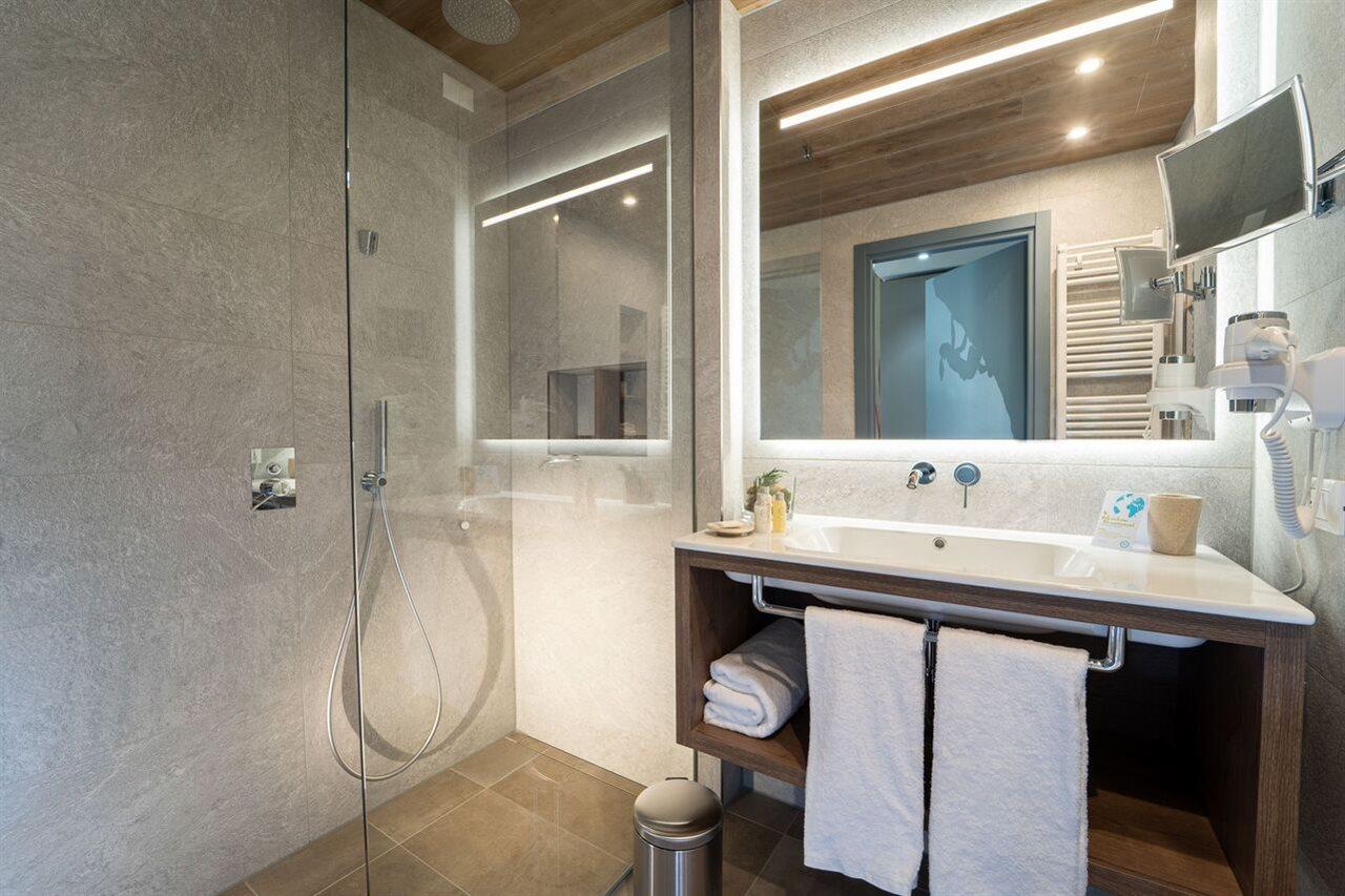 Hotel Th 4*