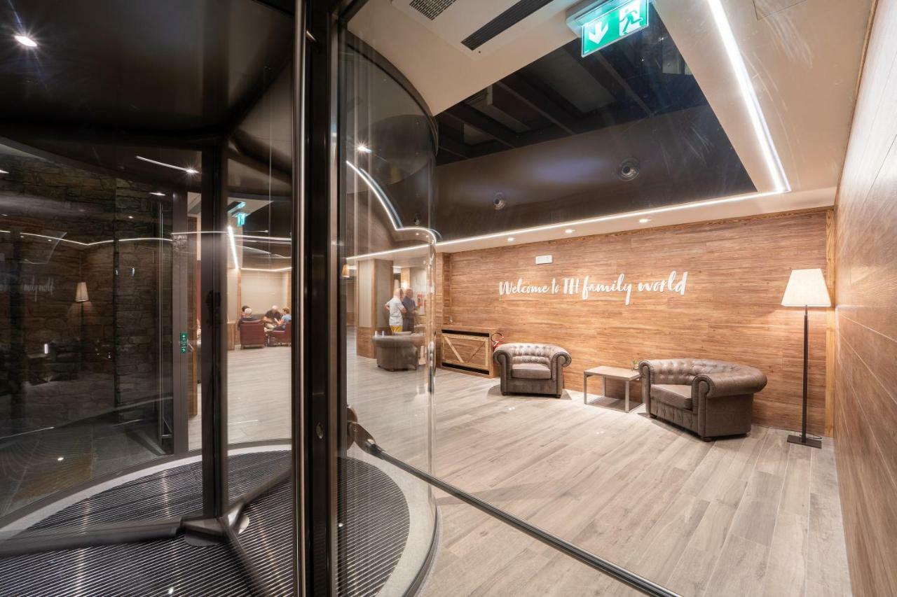 Hotel Th 4*