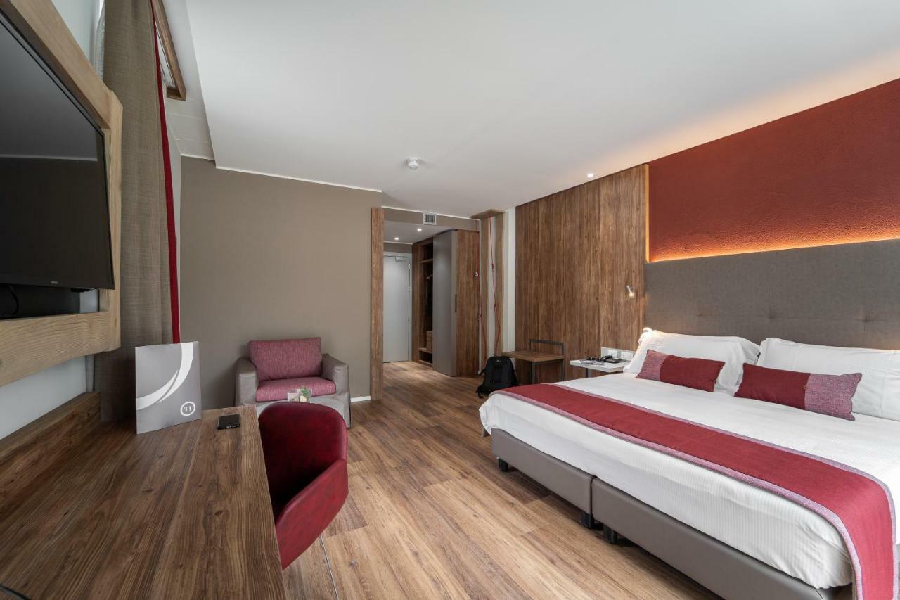 Th Hotel 4*